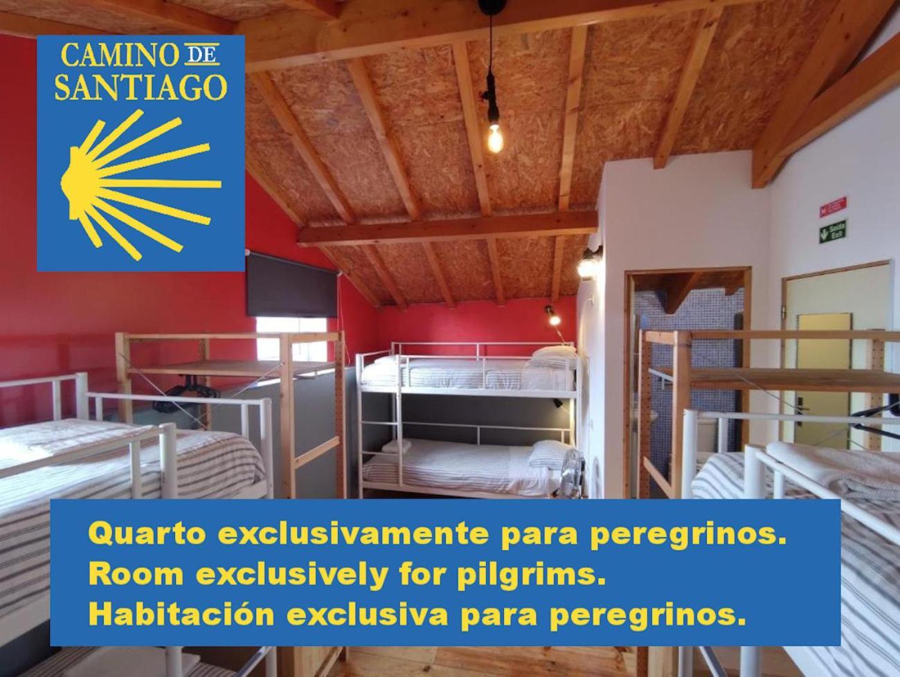 Sardines And Friends Hostel 04 Povoa de Varzim Room photo